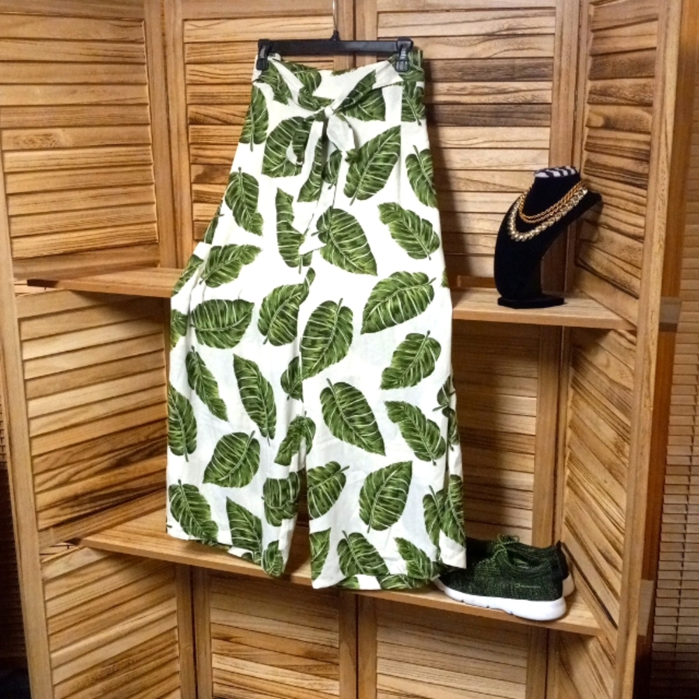 Gilli 2X Plus Size Tropical Design Capris NWT